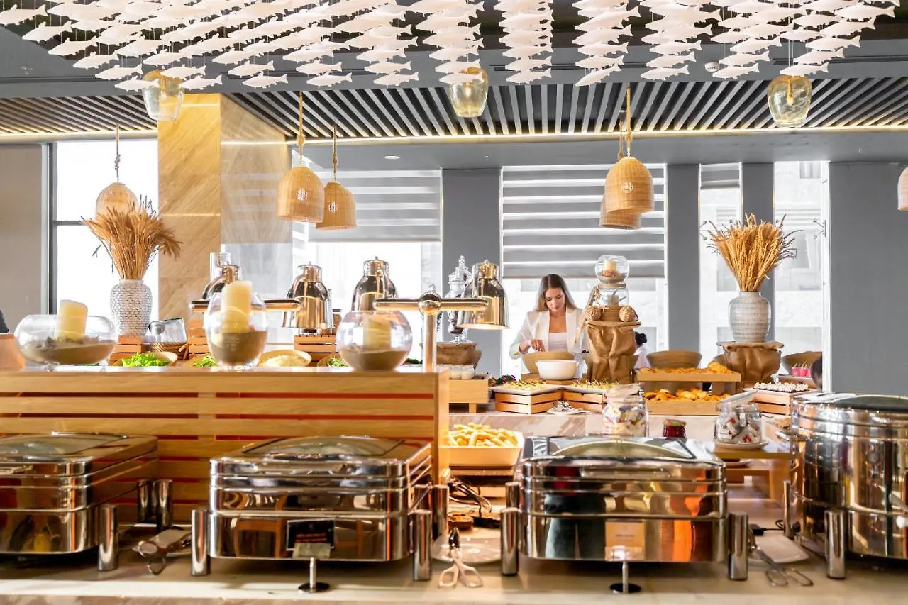 Haian Beach Hotel & Spa Da Nang 4*,